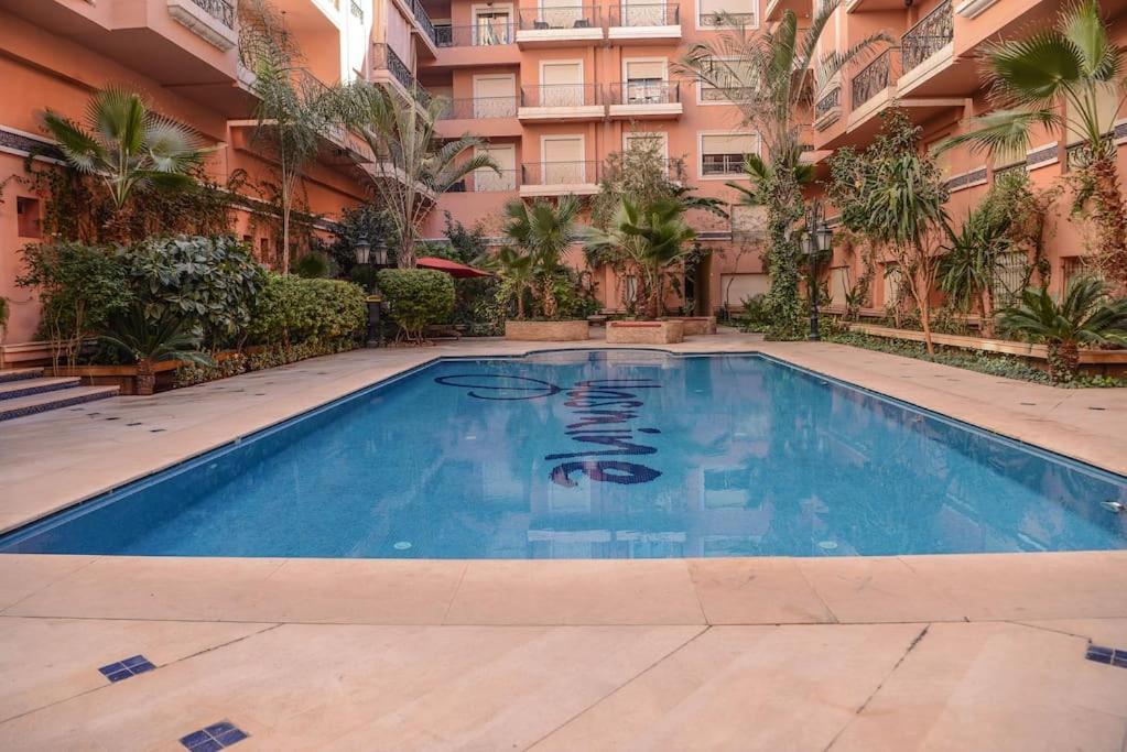 Appartamento Beautiful, Great Equipped 122 M Near Majorelle Garden And Gueliz With Pool Views And A Large Balcony And Terrace Marrakesh